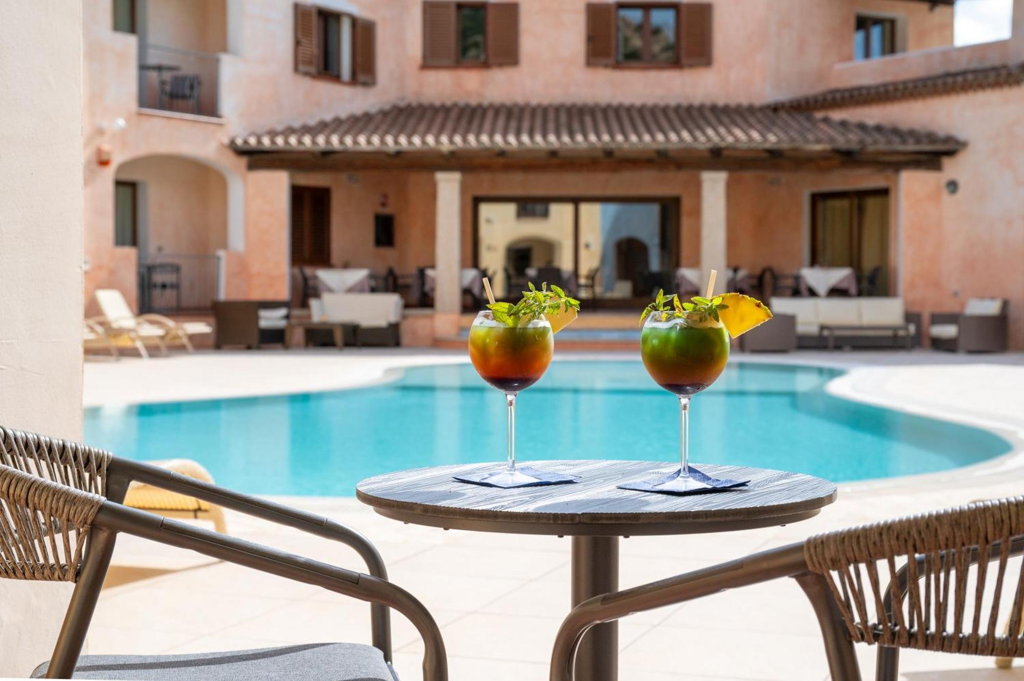 Hotel Monti Di Mola Porto Cervo Zewnętrze zdjęcie