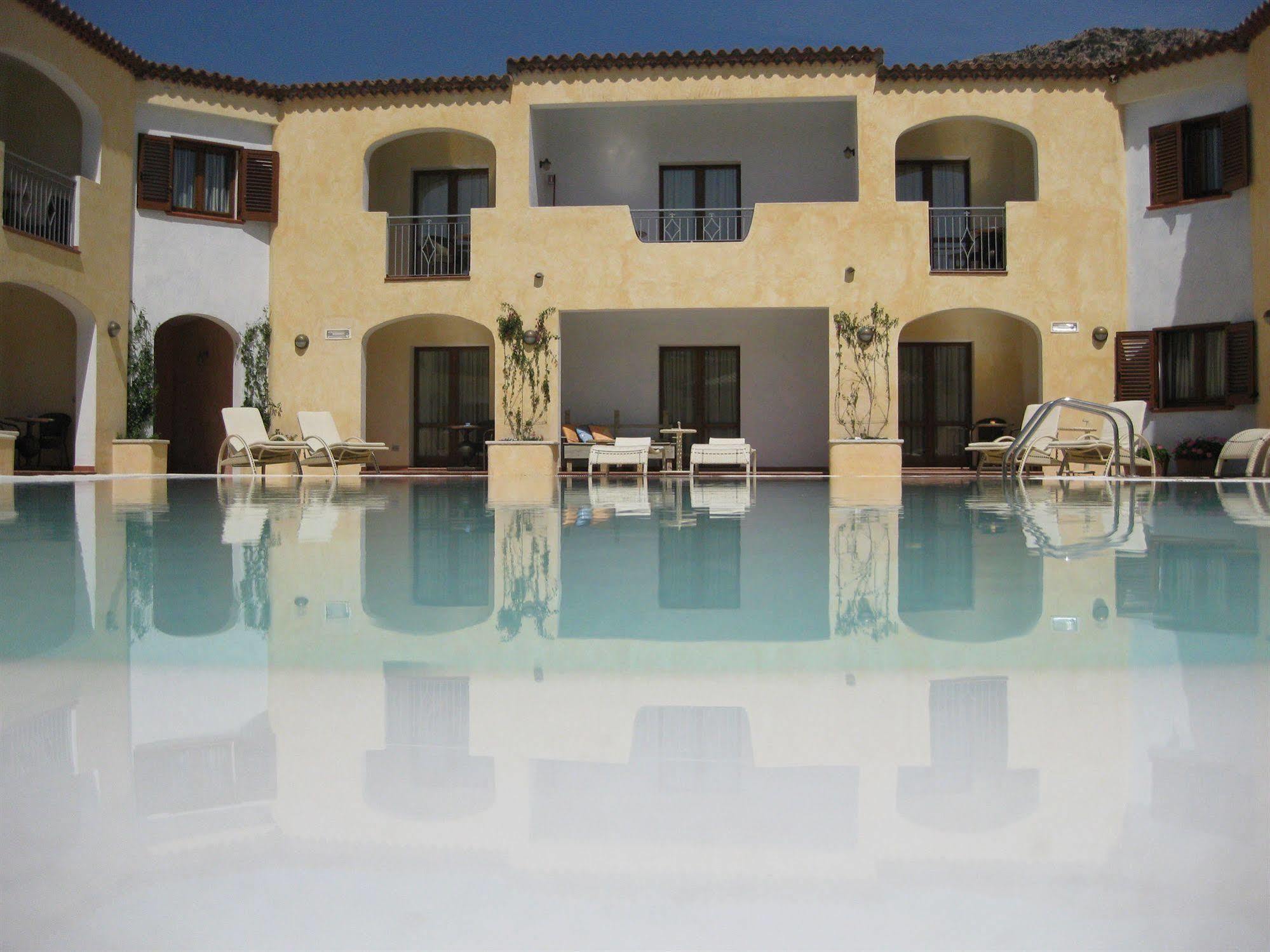 Hotel Monti Di Mola Porto Cervo Zewnętrze zdjęcie